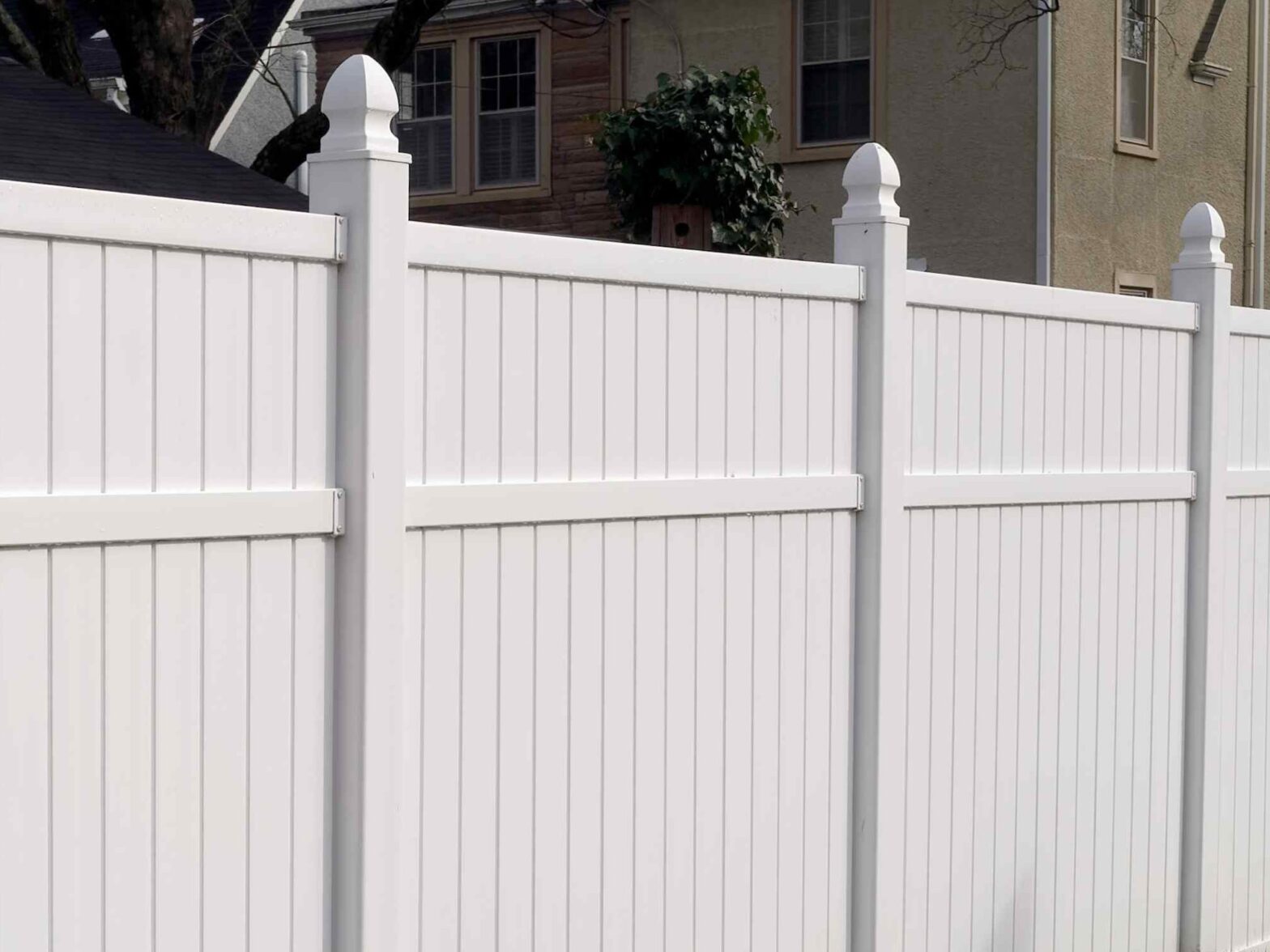 Photo of a Bedford NH vinyl fence